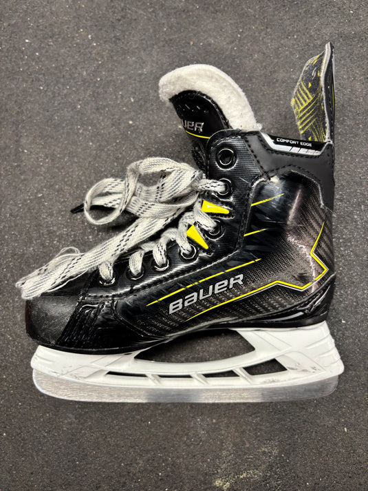 Used Bauer Supreme M40 YTH. 13d Hockey Skates