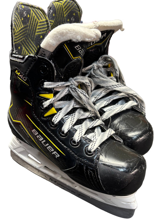 Used Bauer Supreme M40 YTH. 13d Hockey Skates