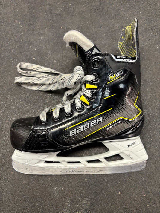 Used Bauer Supreme M40 YTH. 13d Hockey Skates