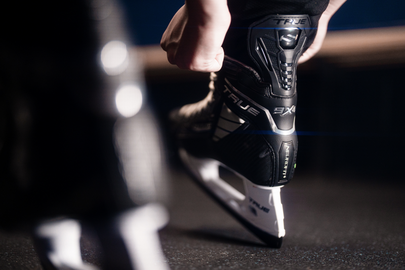 Load image into Gallery viewer, True Catalyst 9X4 Senior Hockey Skate