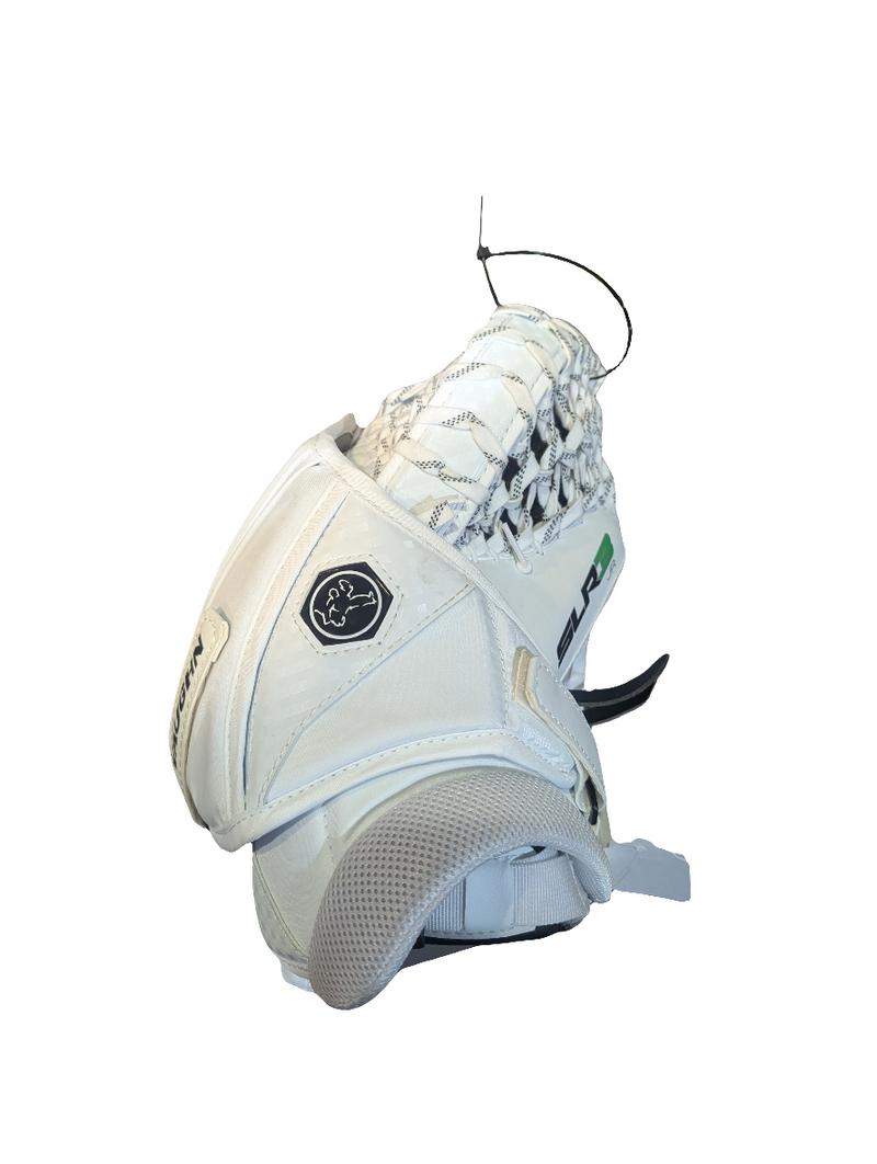Load image into Gallery viewer, Used Vaughn SLR 3 Regular Junior Hockey Goalie Glove