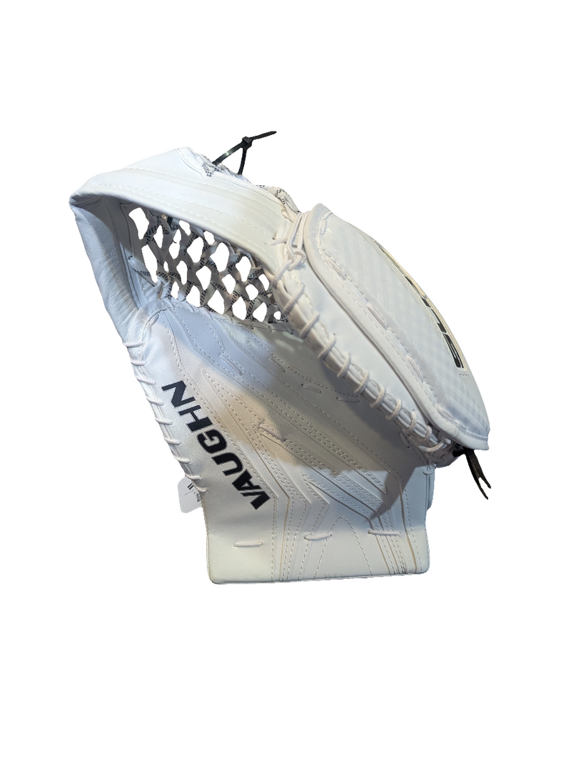 Load image into Gallery viewer, Used Vaughn SLR 3 Regular Junior Hockey Goalie Glove