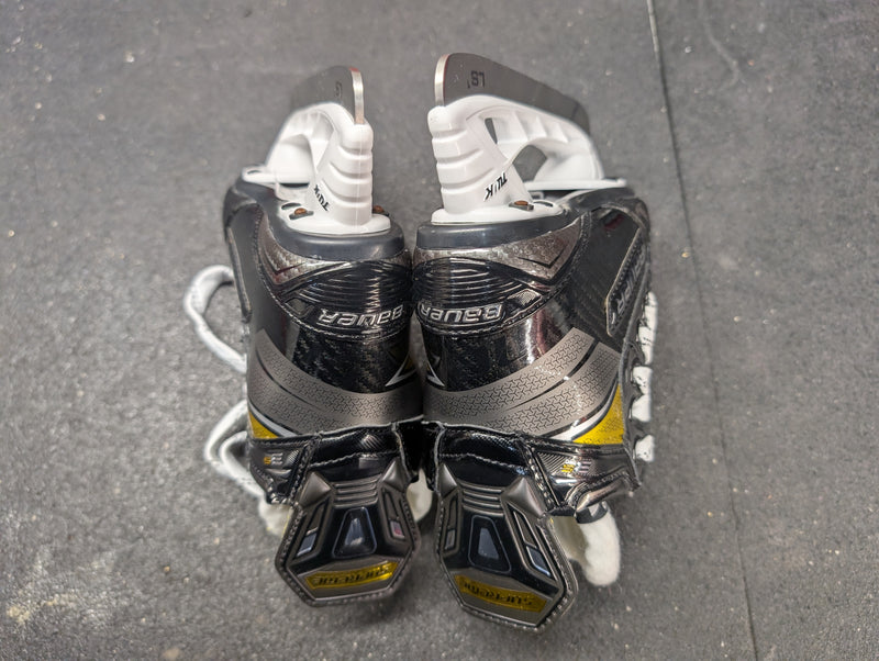 Load image into Gallery viewer, Bauer Supreme 3S Pro New Yth. Size 8 D Ice Hockey Skates