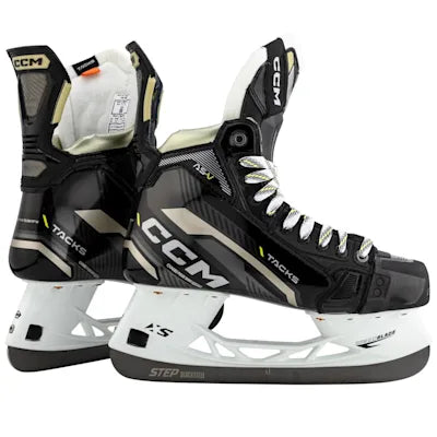Load image into Gallery viewer, CCM Tacks AS-V Hockey Skates Intermediate