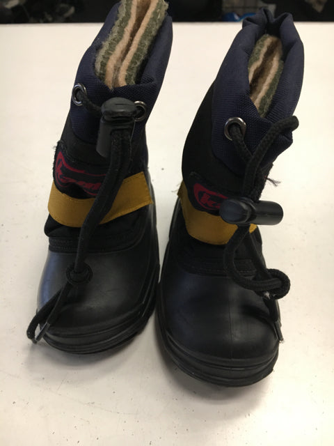kamik Black/Yellow Youth Size 7 Used snow or rain Boots