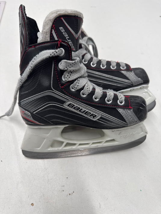Used Bauer Vapor X200 Jr. Hockey Skates