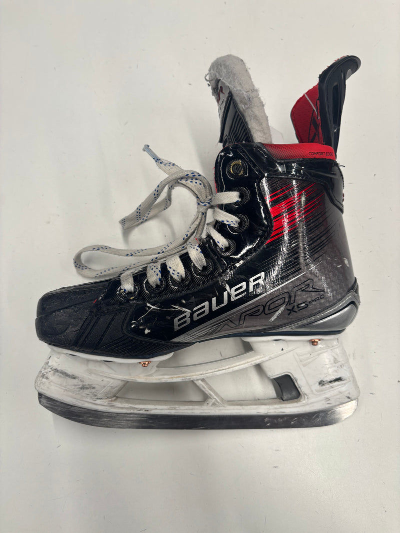 Load image into Gallery viewer, Used Bauer Vapor X5 Pro Hockey Skates, Size 2
