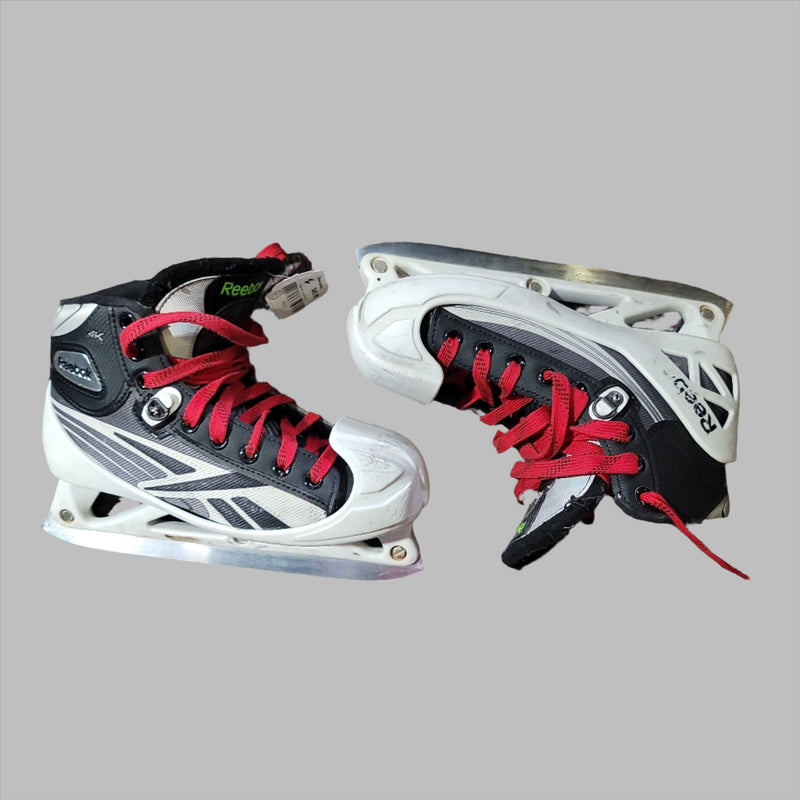 Load image into Gallery viewer, Reebok 4K Jr. Goalie Skates
