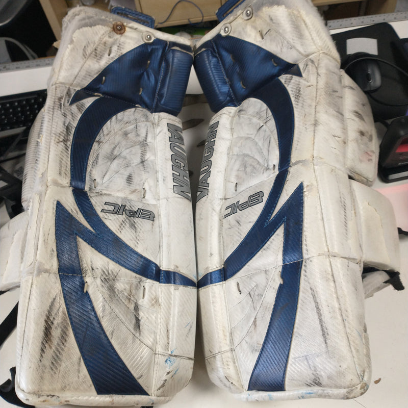 Load image into Gallery viewer, Used Vaughn Epic 8400 27&quot;+1&quot; Hockey Goalie Leg Pads
