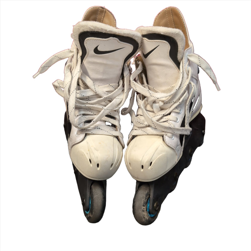 Load image into Gallery viewer, Used Nike Air Zoom White Size Sr. 7 Inline Skates
