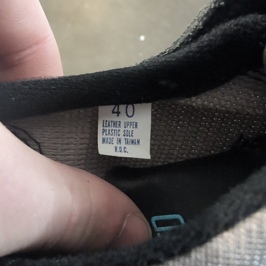 Used Specialized Biking Cleats (Size: US/7.5, EU/40)