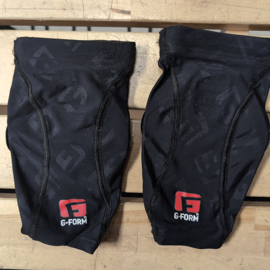 Used G Form Pro2X Knee Pads Size Yth S/M