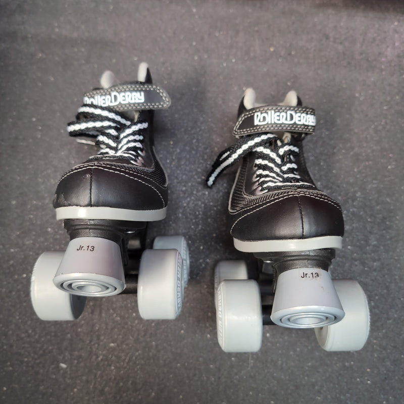 Load image into Gallery viewer, New Roller Derby Firestar Black 608ZB Jr. Skate Size 13 Derby Skates Complete
