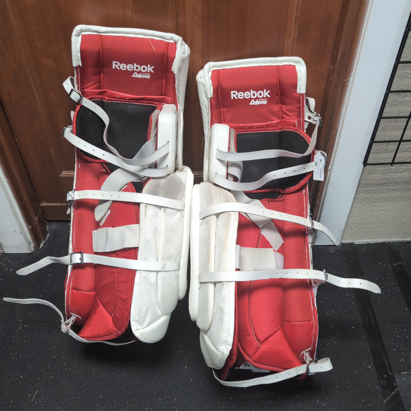 Load image into Gallery viewer, Used Reebok Premier XLT 35+1&quot; Goalie Leg Pads
