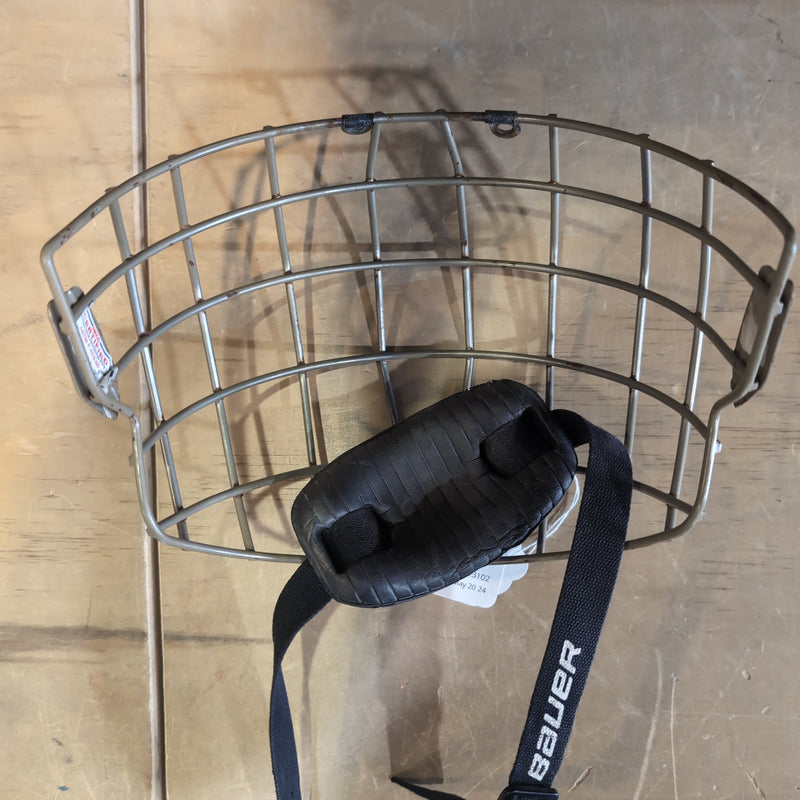 Load image into Gallery viewer, Bauer Grey JR Size Small Used Cage/Visor
