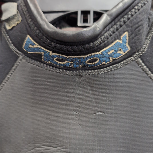 Used Victory Vortex VX3 4/3mm Wetsuit