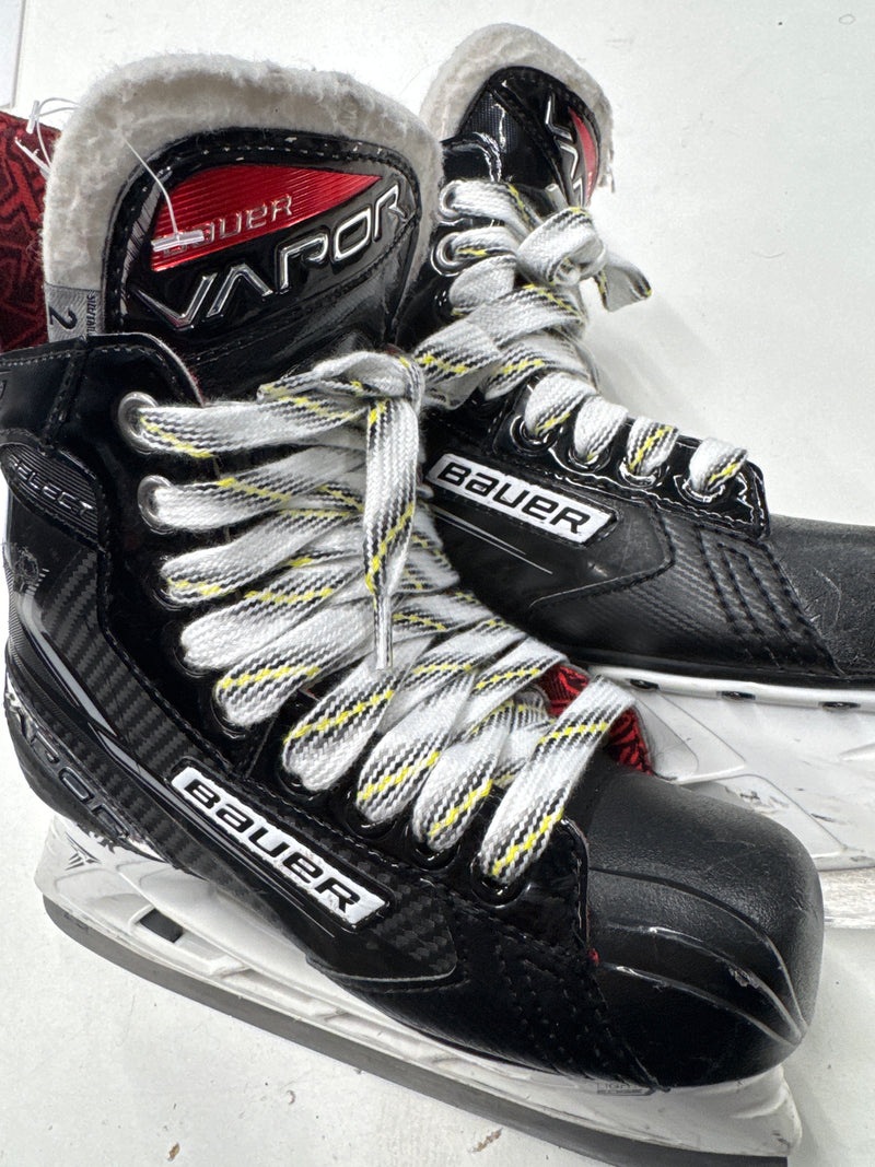 Load image into Gallery viewer, Used Bauer Vapor X Select Jr. Hockey Skates
