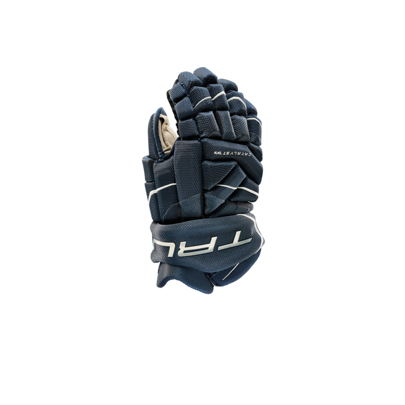 Load image into Gallery viewer, True Catalyst 7X3 Junior Hockey Gloves
