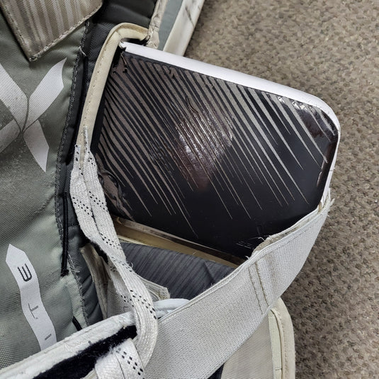 Used Bauer Vapor Hyperlite 2 Sr. Small Goalie Leg Pads