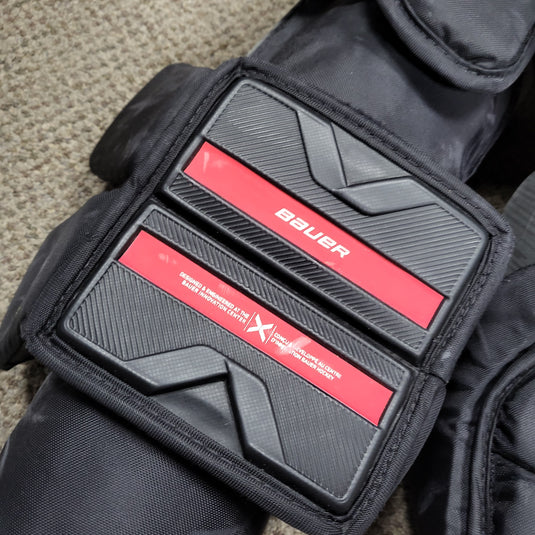 Used Bauer Vapor Hyperlite 2 Sr Small Goalie Chest Protector