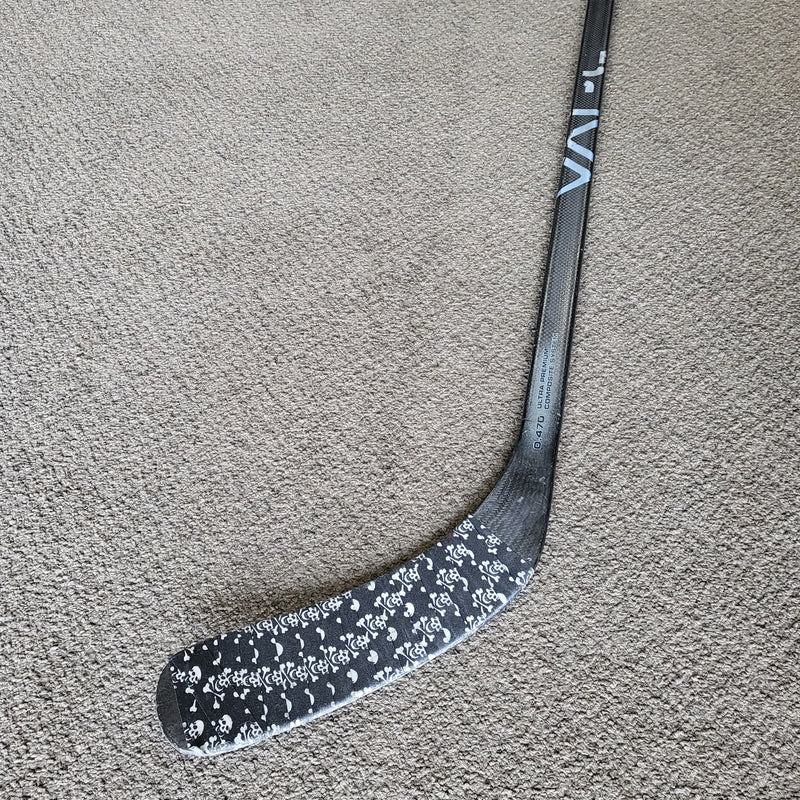 Load image into Gallery viewer, Used Bauer Vapor XX Hockey Stick Right Handed
