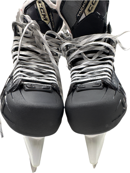 Used Like New CCM AS-570 Senior Size 9 Hockey Skates