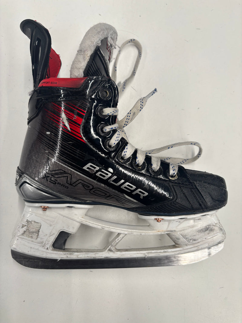 Load image into Gallery viewer, Used Bauer Vapor X5 Pro Hockey Skates, Size 2
