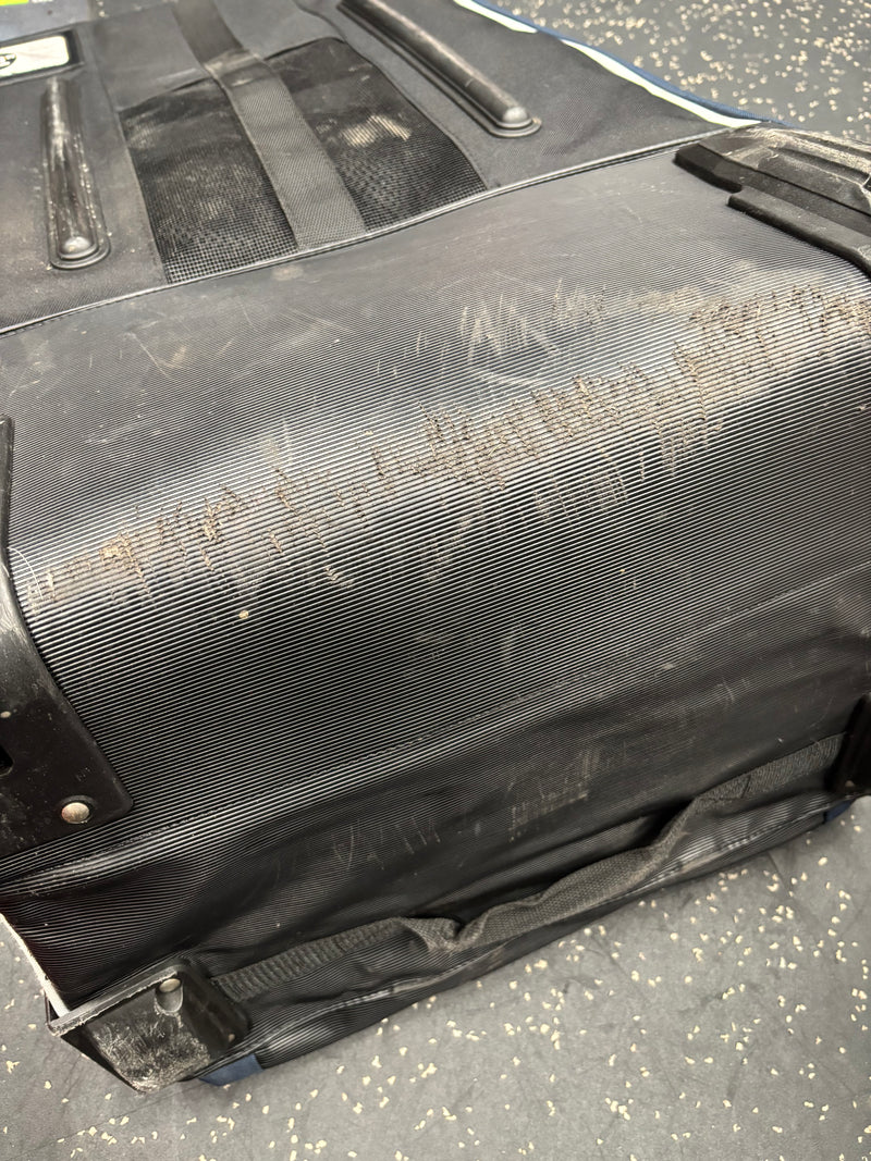 Load image into Gallery viewer, Lightly Used Grit HTFX Hockey Gear Tower Bag
