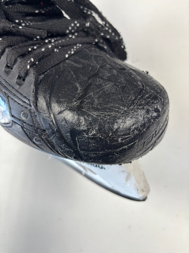 Load image into Gallery viewer, Used Bauer Vapor X5 Pro Sr. Hockey Skates
