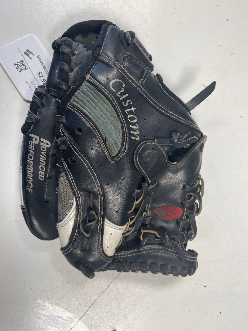 Load image into Gallery viewer, Used Youth Advanced Performance RHT Baseball Glove
