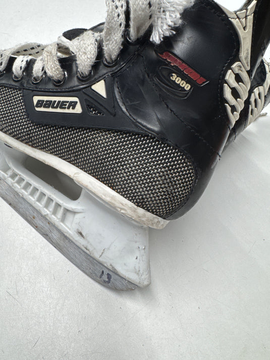 Used Bauer Supreme 3000 Youth Size 13 Hockey Skates
