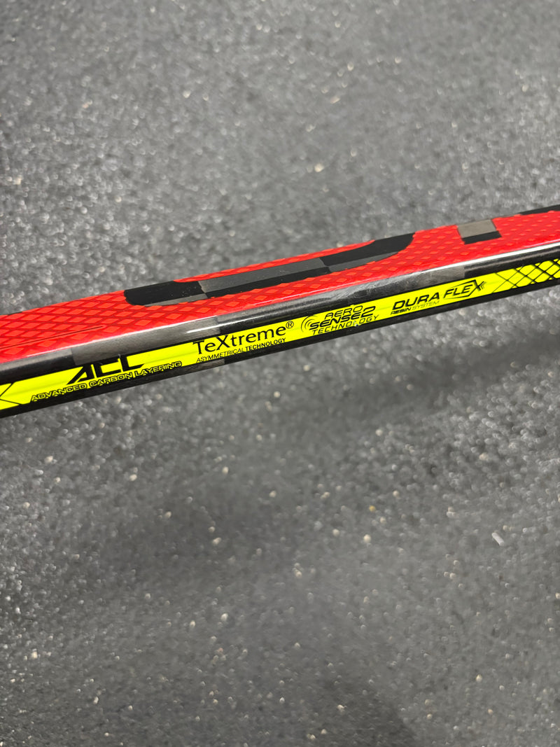 Load image into Gallery viewer, Used Bauer Vapor FlyLite Sr. Hockey Stick
