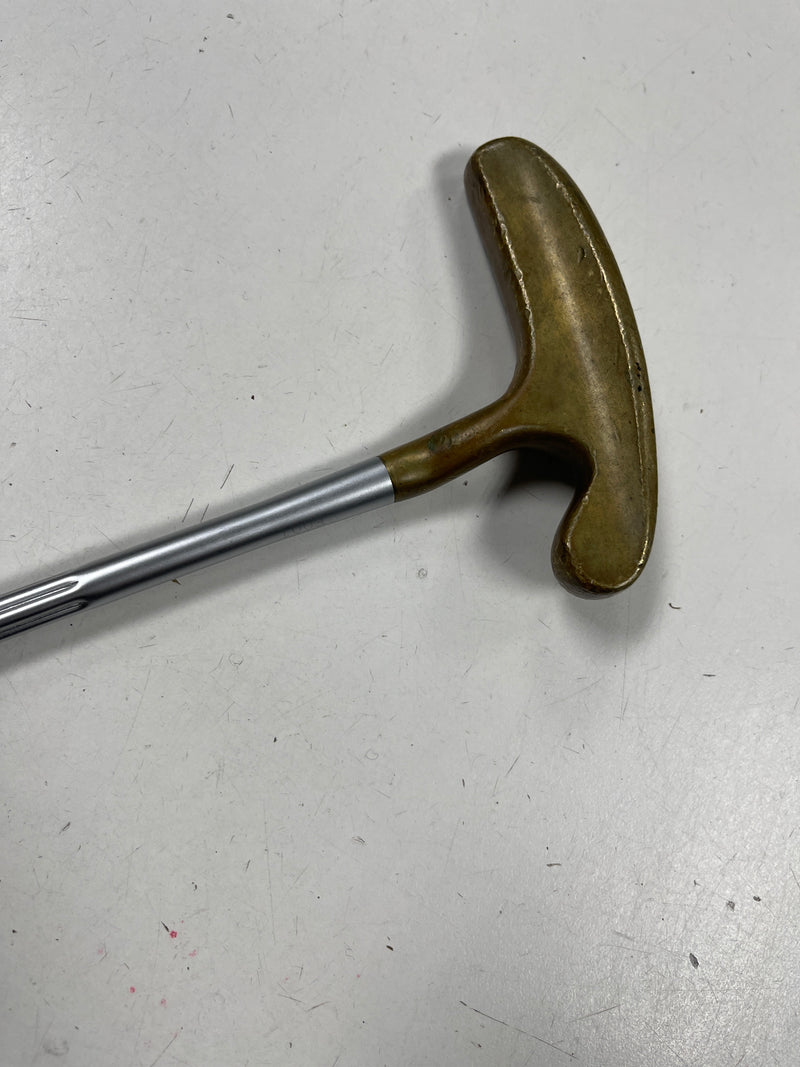 Load image into Gallery viewer, Used Acushnet Bullseye Flange 35&quot; Golf Putter
