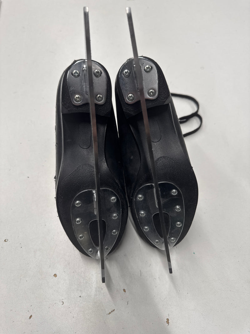 Load image into Gallery viewer, Used Jackson  Size 3 Boys Figure Skates
