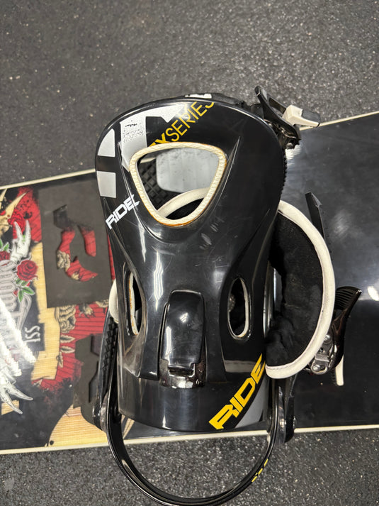 Used Ride Fleetwood Snowboard w/ Bindings