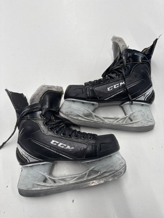 Used CCM Tacks 9040 Ice Hockey Skates, Size 4
