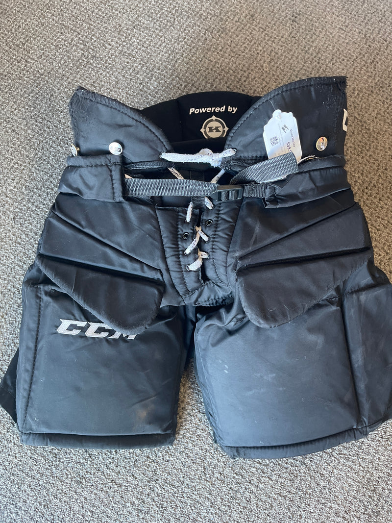 Load image into Gallery viewer, Used CCM Revolution 577 Intermediate Medium Hockey Goalie Pants
