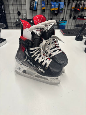 Used Bauer Vapor X5 Pro Hockey Skates, Size 2