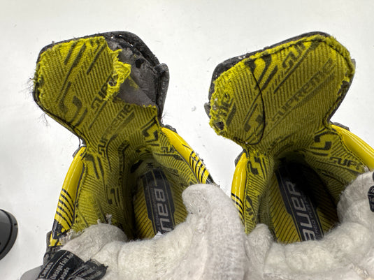 Used Bauer Supreme M4 Hockey Skate, INT 2 EE