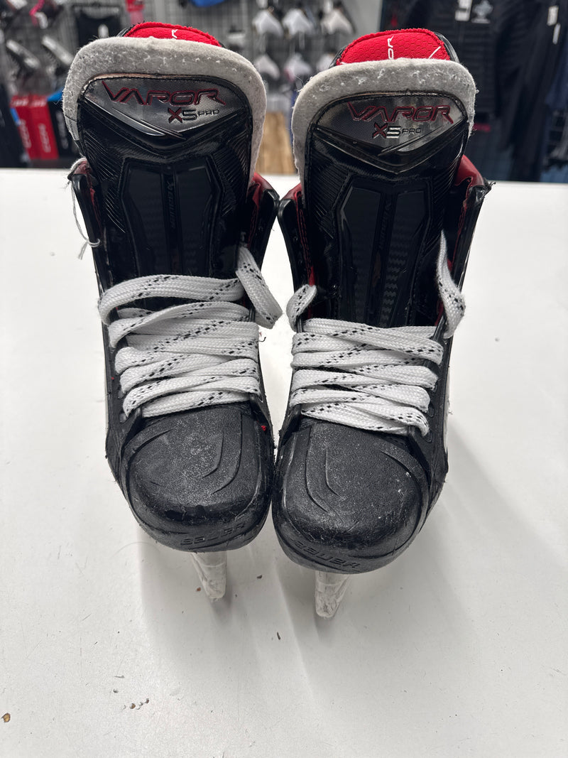 Load image into Gallery viewer, Used Bauer Vapor X5 Pro Hockey Skates, INT 3 D
