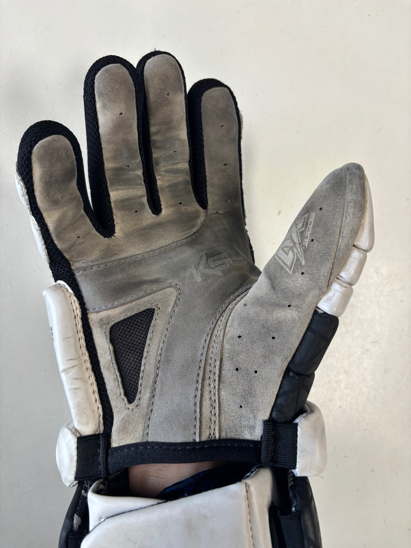 Load image into Gallery viewer, Used Brine KSL III Lacrosse Gloves
