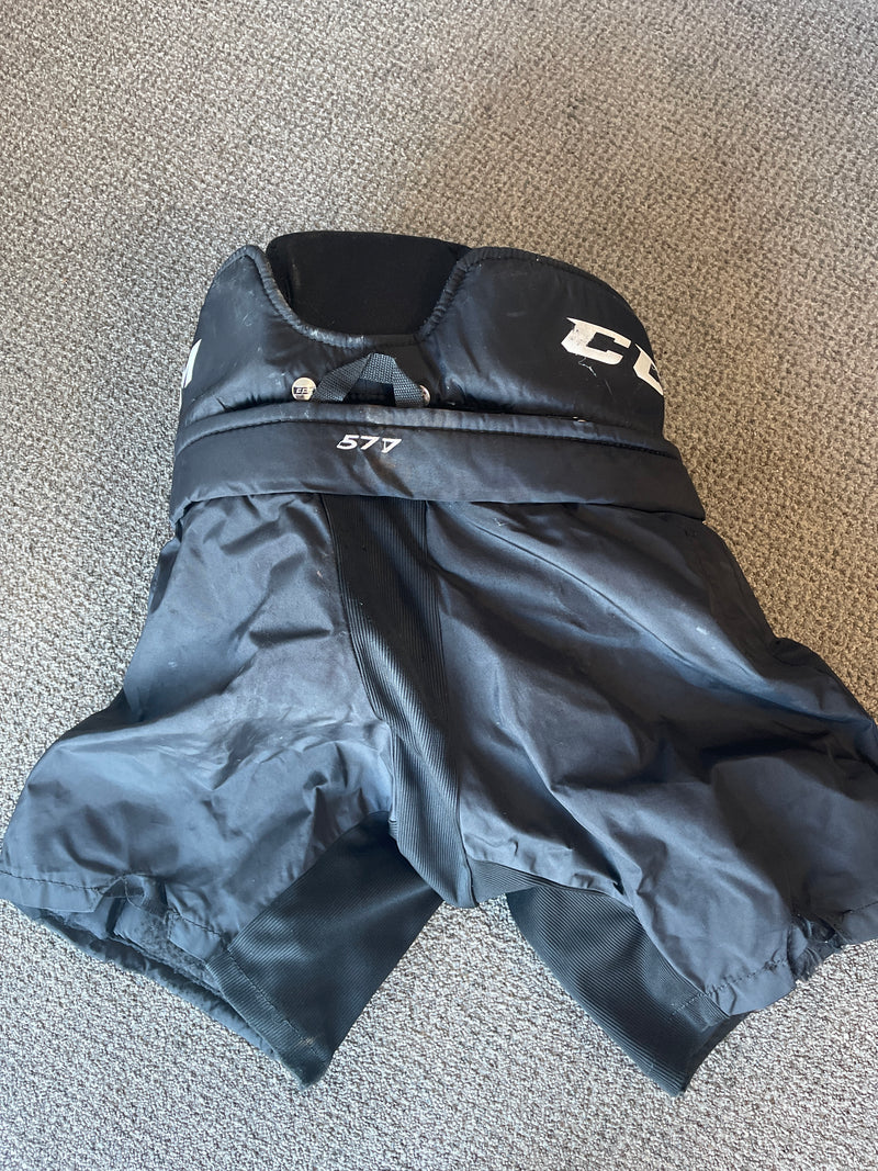 Load image into Gallery viewer, Used CCM Revolution 577 Intermediate Medium Hockey Goalie Pants
