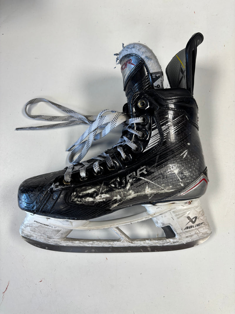 Load image into Gallery viewer, Used Bauer Vapor X-Shift Pro Int. 6 Fit 1 Hockey Skates
