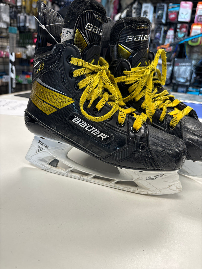 Load image into Gallery viewer, Used Bauer Supreme UltraSonic Size 4.5 Fit 1 Intermediate Hockey Skates
