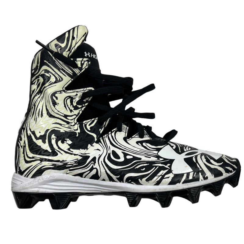 Load image into Gallery viewer, Used Under Armour Highlight Football Cleats Youth Size 4.5
