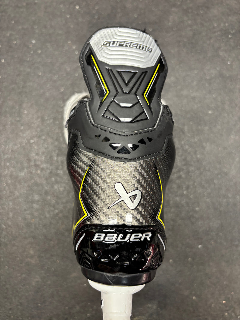 Load image into Gallery viewer, Used Bauer Supreme M40 YTH. 13d Hockey Skates
