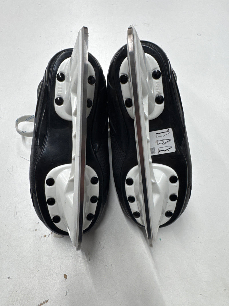 Load image into Gallery viewer, Used Bauer Prodigy Size 8 Youth Ice Hockey Skates

