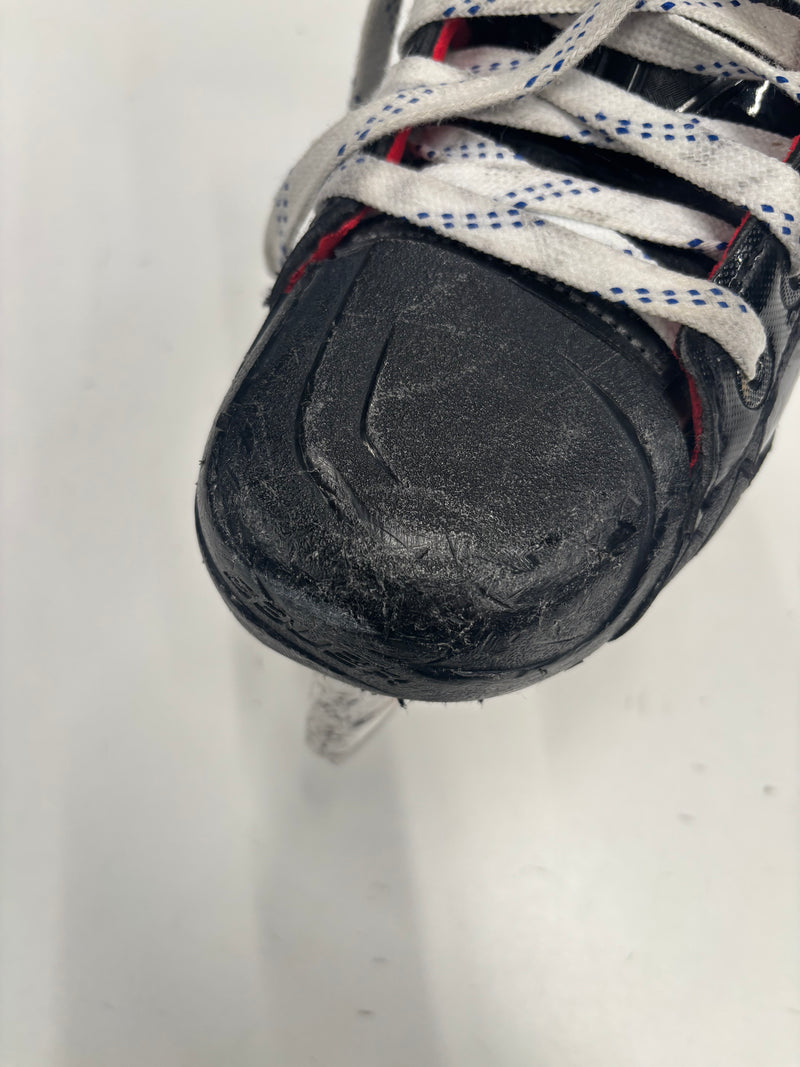 Load image into Gallery viewer, Used Bauer Vapor X5 Pro Hockey Skates, Size 2
