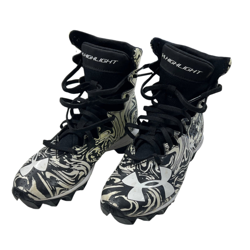 Load image into Gallery viewer, Used Under Armour Highlight Football Cleats Youth Size 4.5
