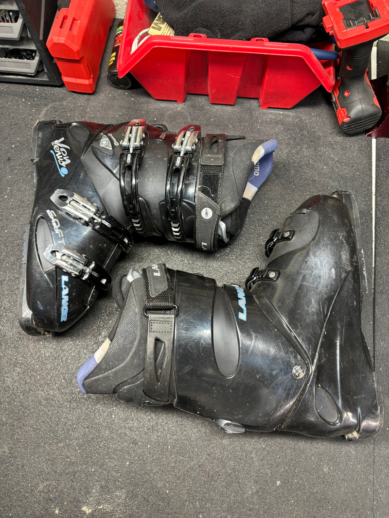 Load image into Gallery viewer, Used Lange Venus 6 308mm Ski Boots
